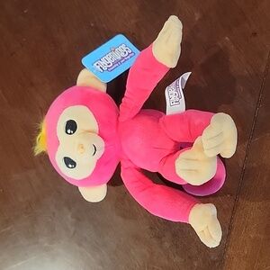 (J3) Fingerlings pink stuffed animal